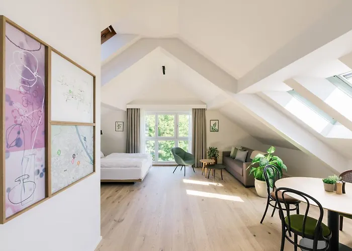 Bio-hotel Schani Wienblick 4*